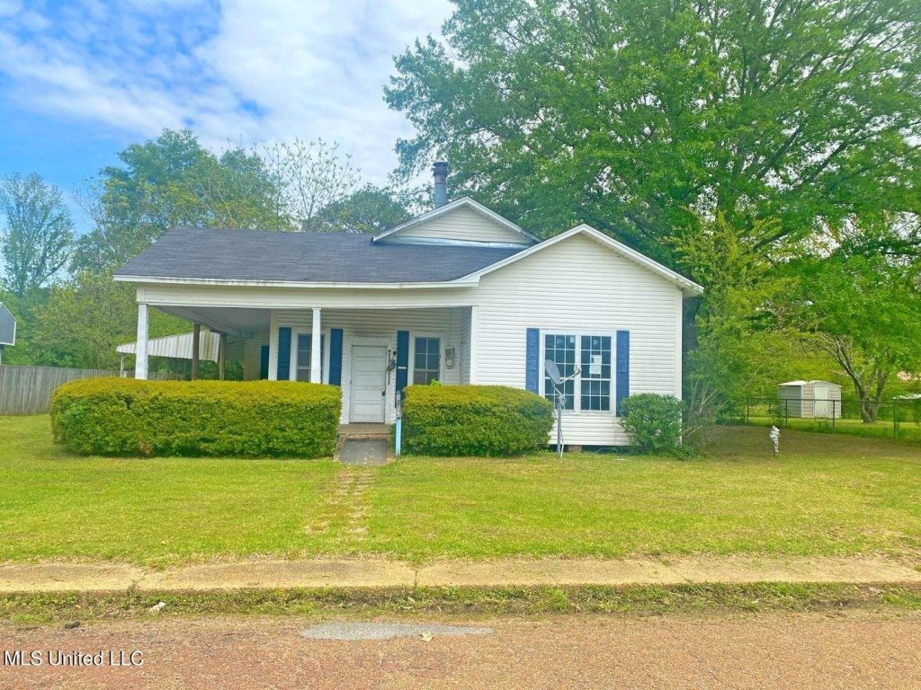 Mississippi Fixer-Upper House For Sale